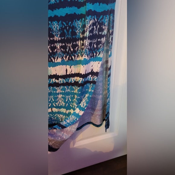 Royal blue and white maxi shirt with elastic waist with two splits on each side - Picture 2 of 3